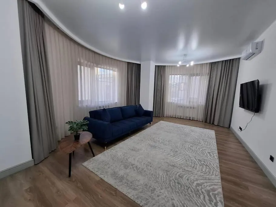 Просторное Жилье В Эксклюзиве Apartment Almaty